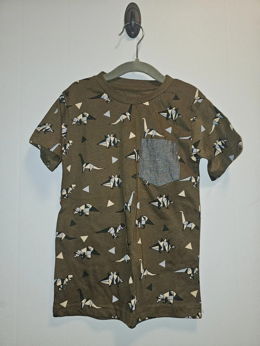 NWT | 4 | Eighty Eight Brand | Olive Brown Dinosaur Print Pocket T-Shirt